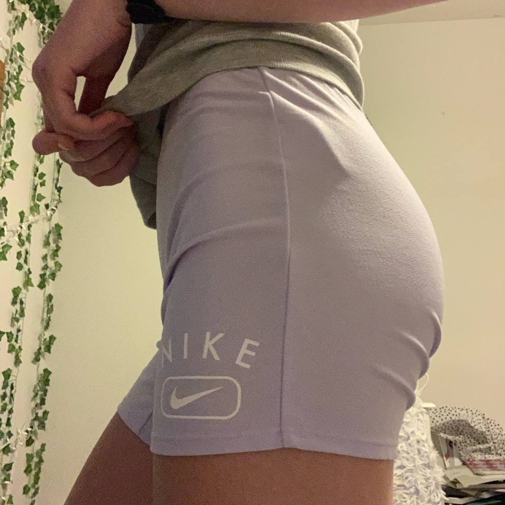 Nike basketball shorts - Picture 1 of 5